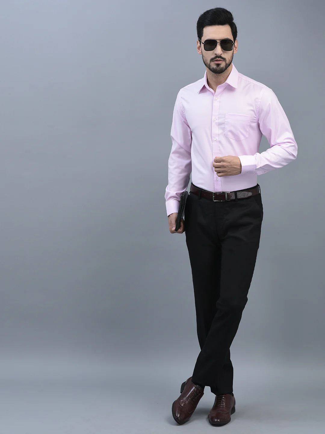 Men Regular Length Solid Pattern Button Closure Formal Trouser