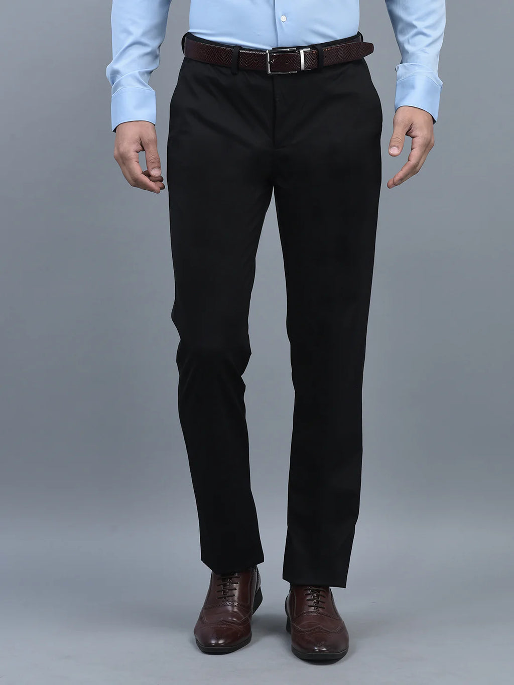 Men Regular Length Solid Pattern Smart Fit Knitted Formal Trouser